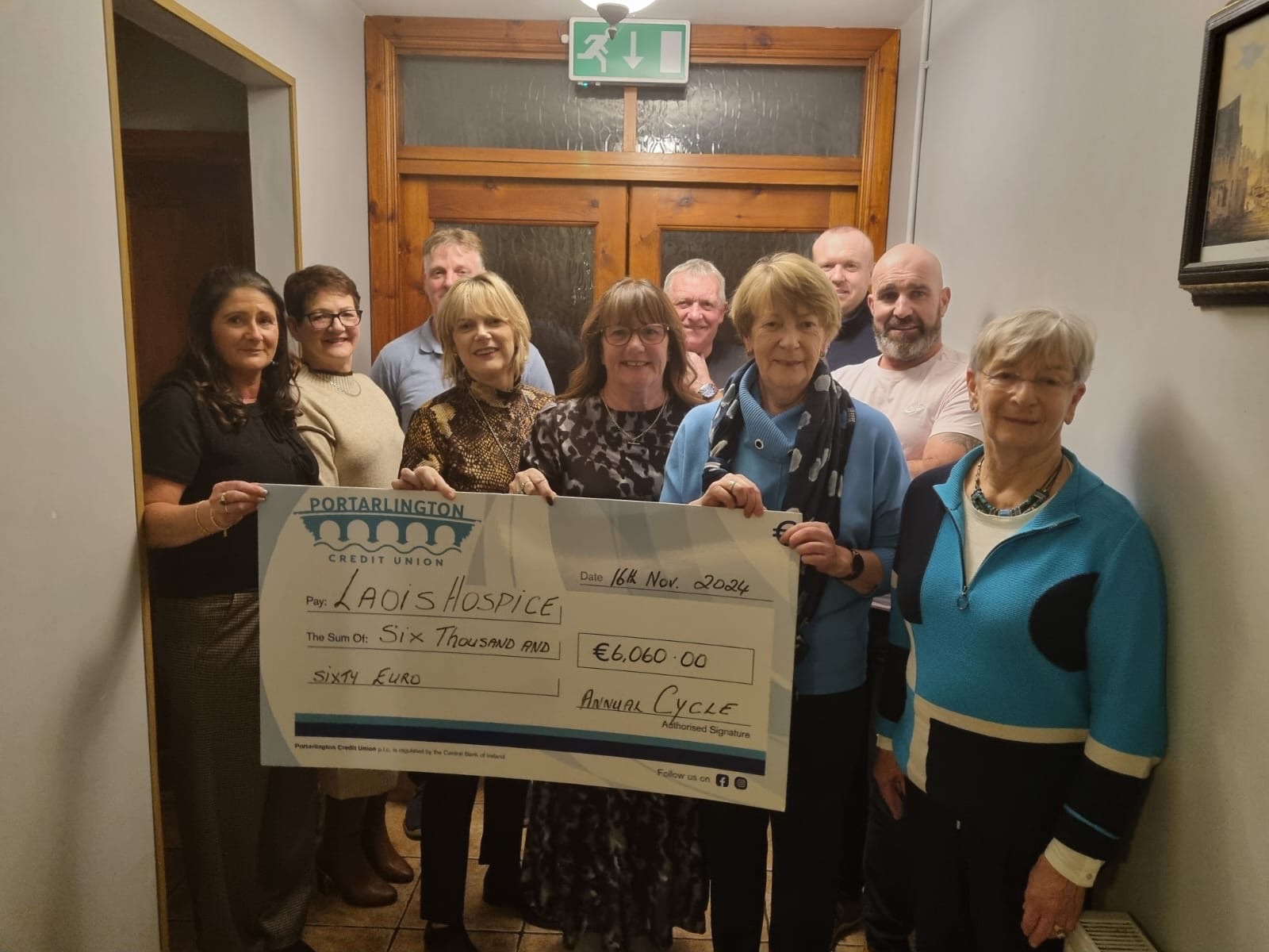 Portarlington Charity Cycle presents cheque to Laois Hospice